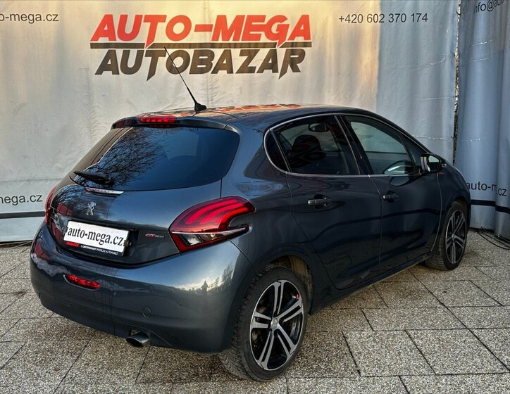 Peugeot 208 Hatchback 1,2 l 81 kw