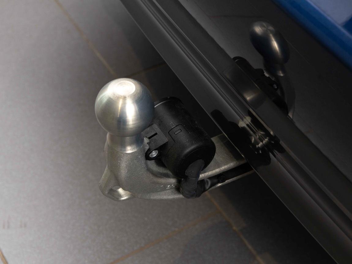 BMW Řada 5 Kombi 3,0 l 195 kw