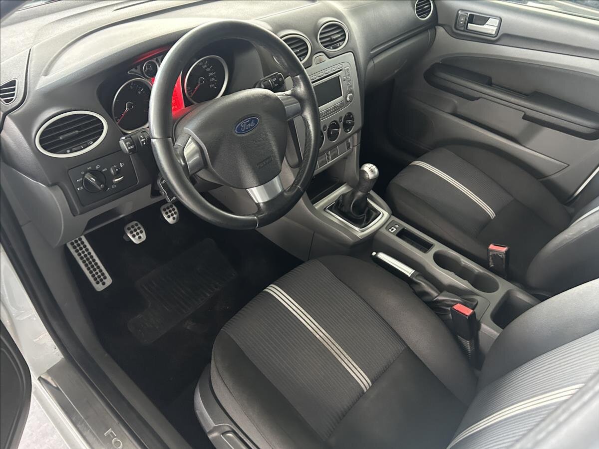 Ford Focus Hatchback 1,6 l 74 kw