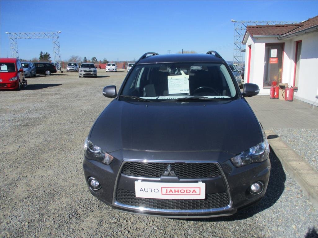 Mitsubishi Outlander SUV / Terénní 2,2 l 115 kw