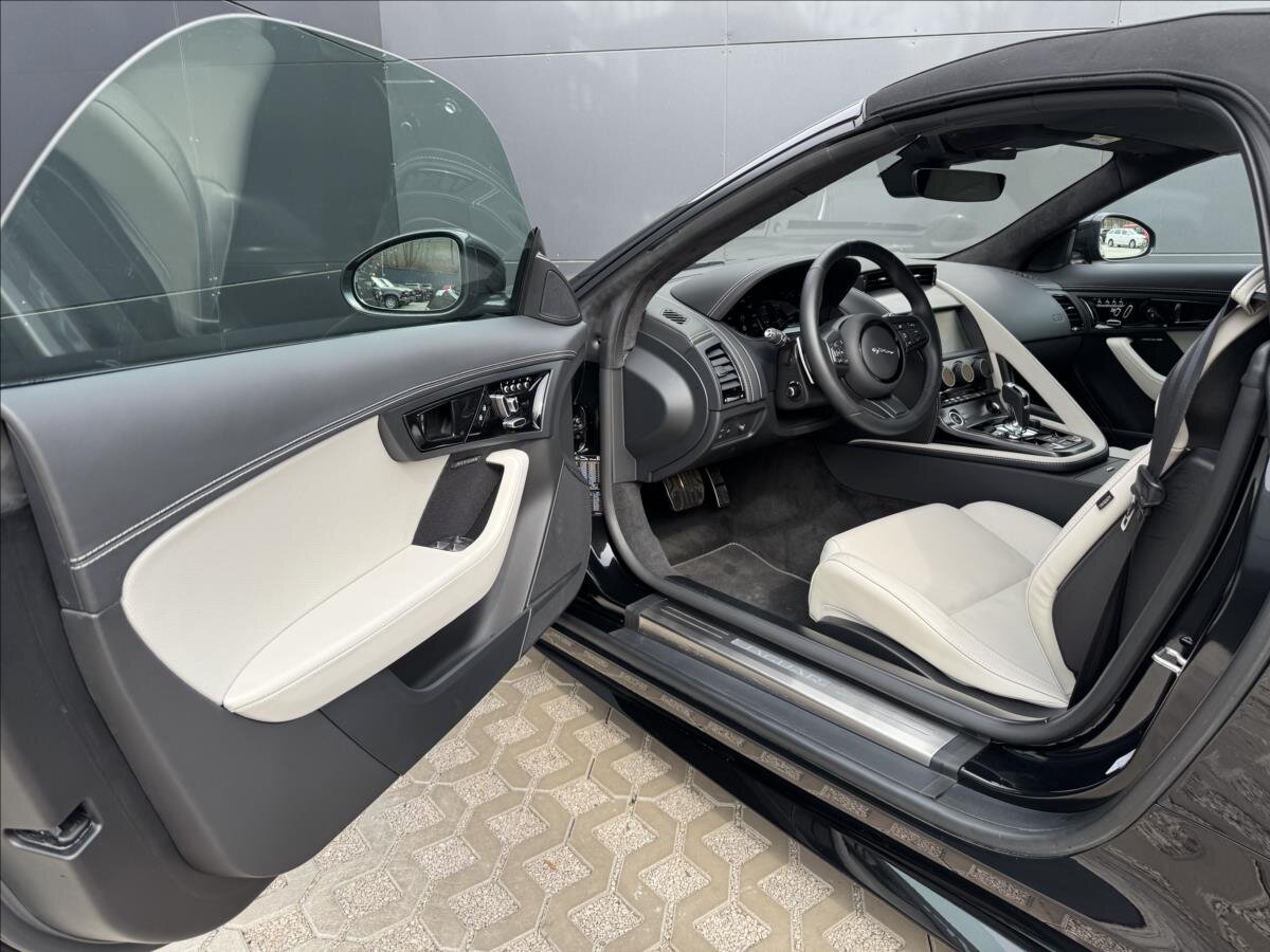Jaguar F-Type Kabriolet 5,0 l 331 kw