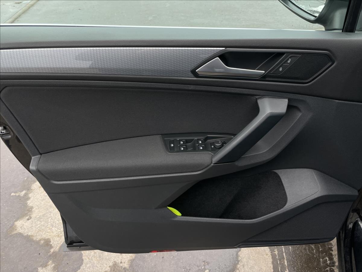 Volkswagen Tiguan SUV 1,5 l 110 kw