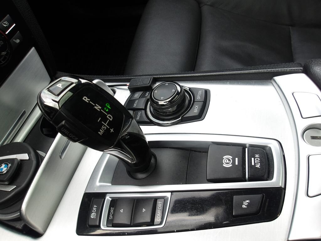 BMW Řada 7 Sedan / Limuzína 3,0 l 180 kw