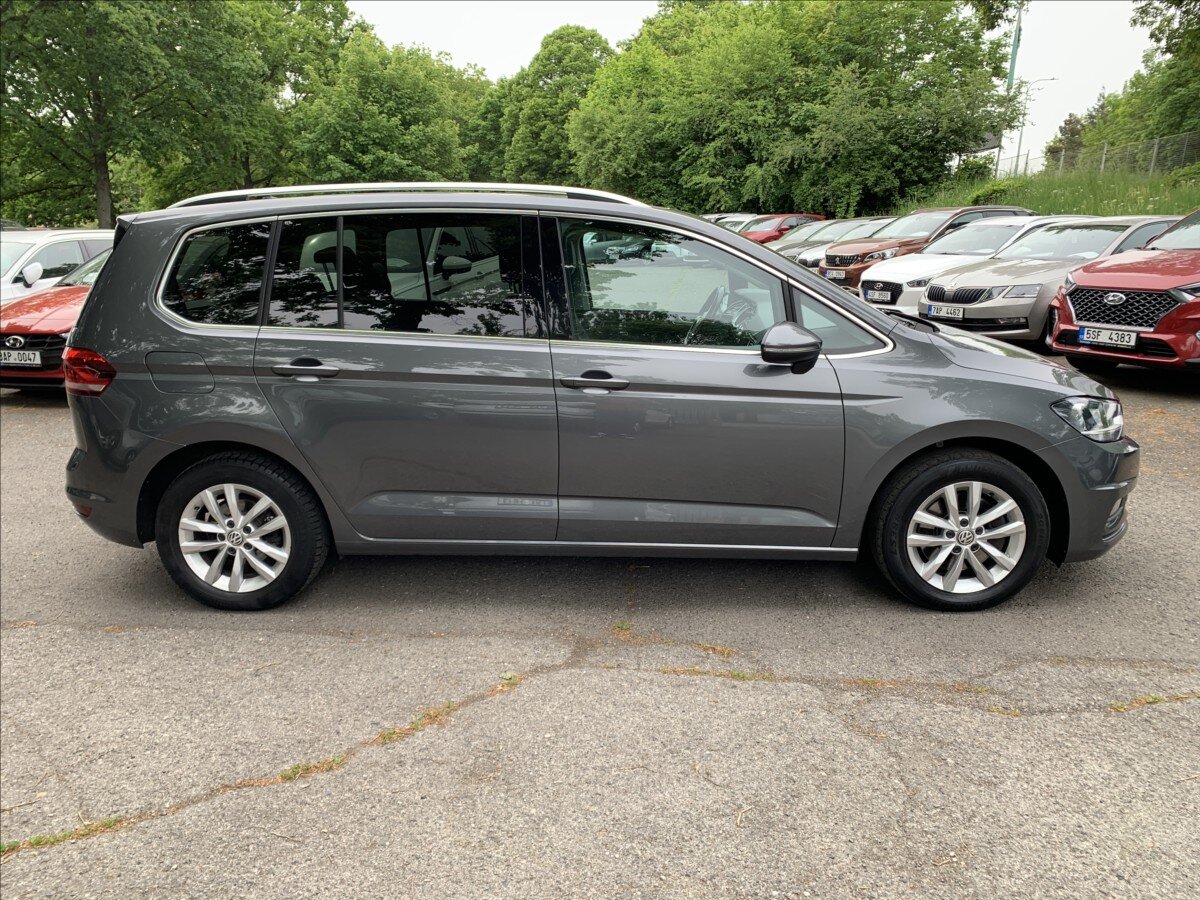 Volkswagen Touran Kombi 1,6 l 85 kw