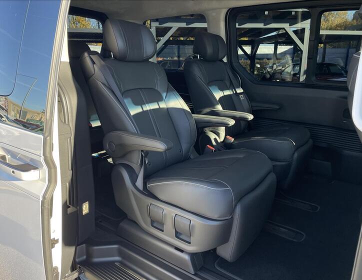 Hyundai Staria 14