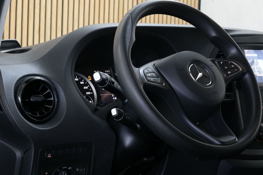 Mercedes-Benz Vito Skříň 2,0 l 120 kw