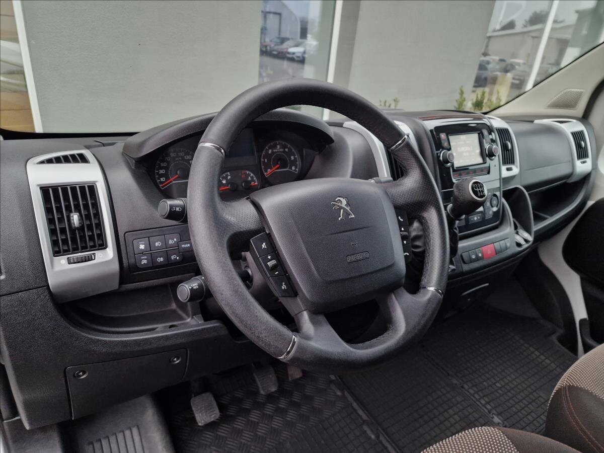 Peugeot Boxer VAN-Minibus 2,2 l 103 kw