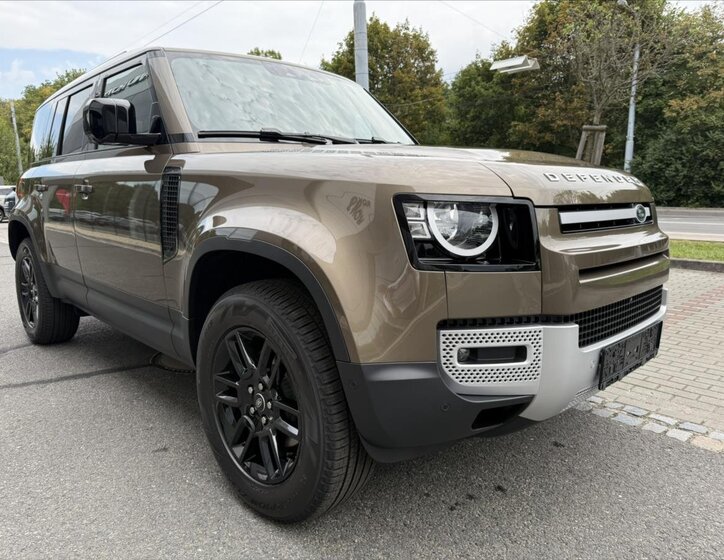 Land Rover Defender SUV / Terénní 3,0 l 147 kw