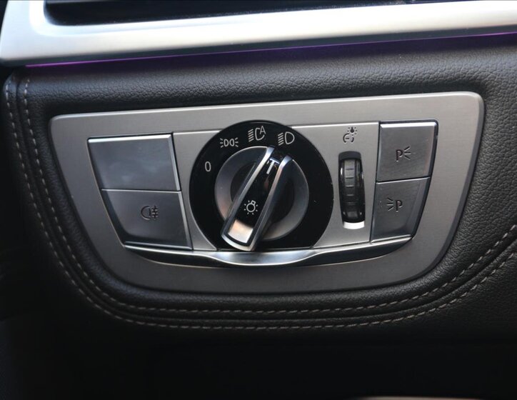 BMW Řada 7 Sedan / Limuzína 3,0 l 294 kw