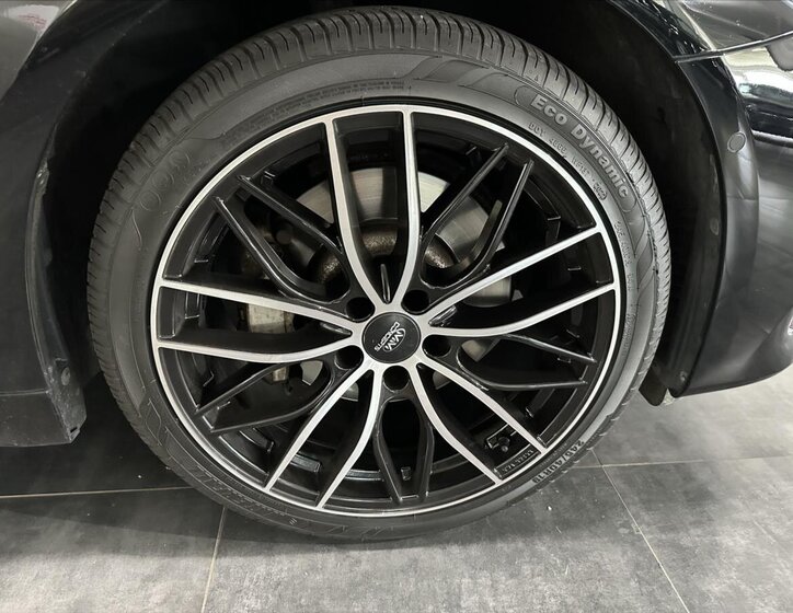 BMW Řada 5 Sedan / Limuzína 2,0 l 135 kw