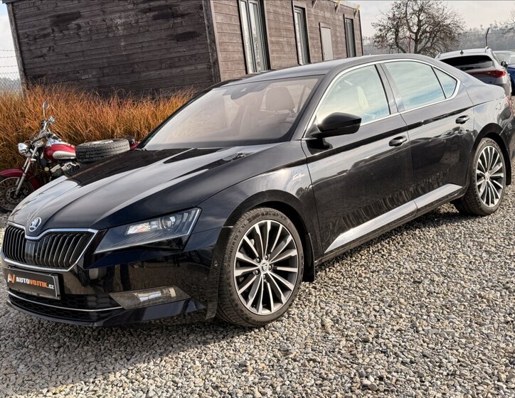 Škoda Superb 1