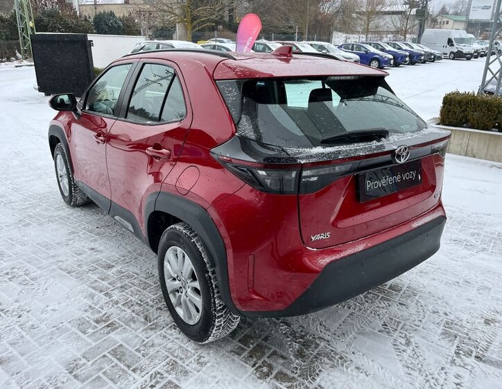 Toyota Yaris Cross SUV 1,5 l 68 kw