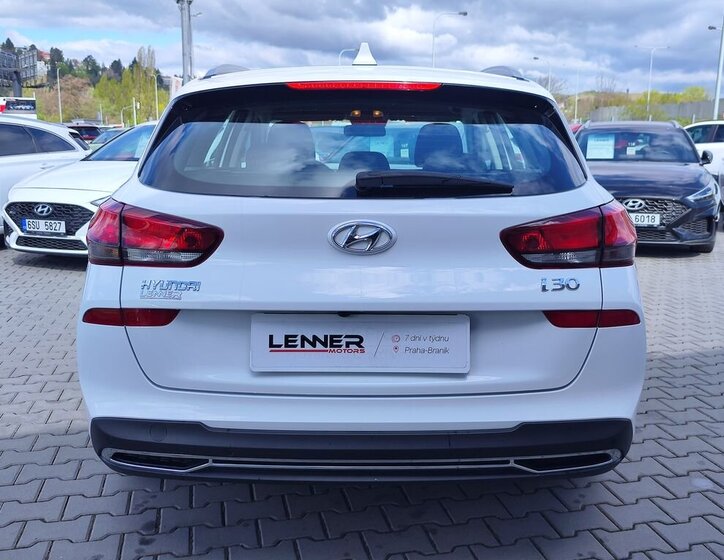 Hyundai i30 Kombi 998,0 88 kw