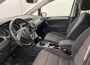 Volkswagen Touran 5