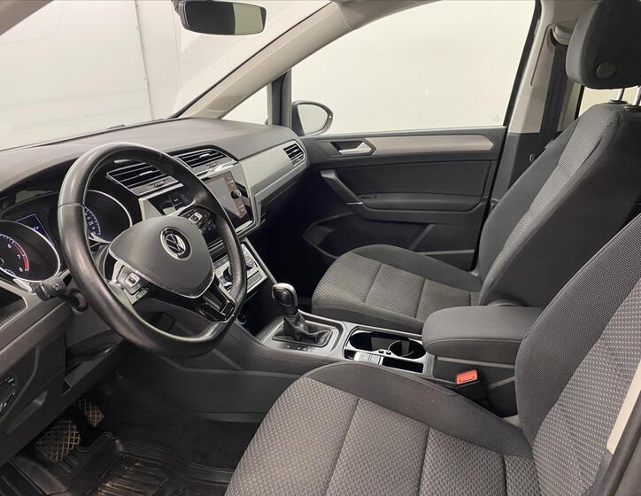 Volkswagen Touran 5