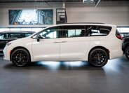 Chrysler Pacifica MPV 3,6 l 221 kw