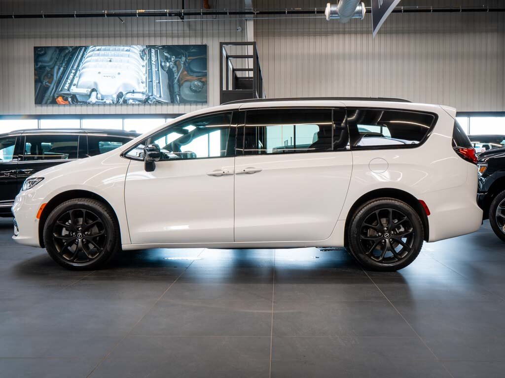 Chrysler Pacifica MPV 3,6 l 221 kw