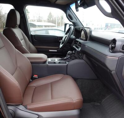 Toyota Land Cruiser 12