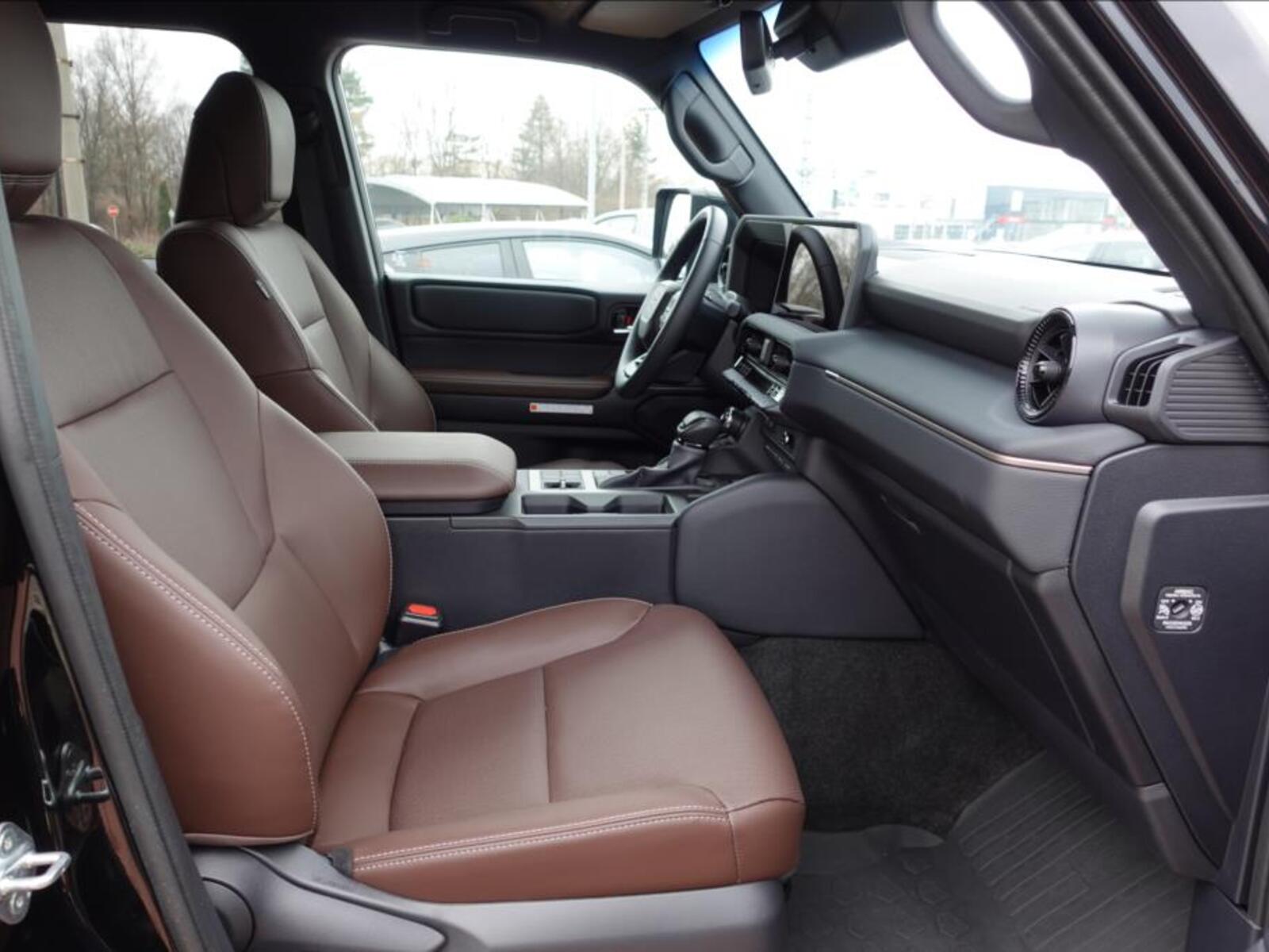 Toyota Land Cruiser 12