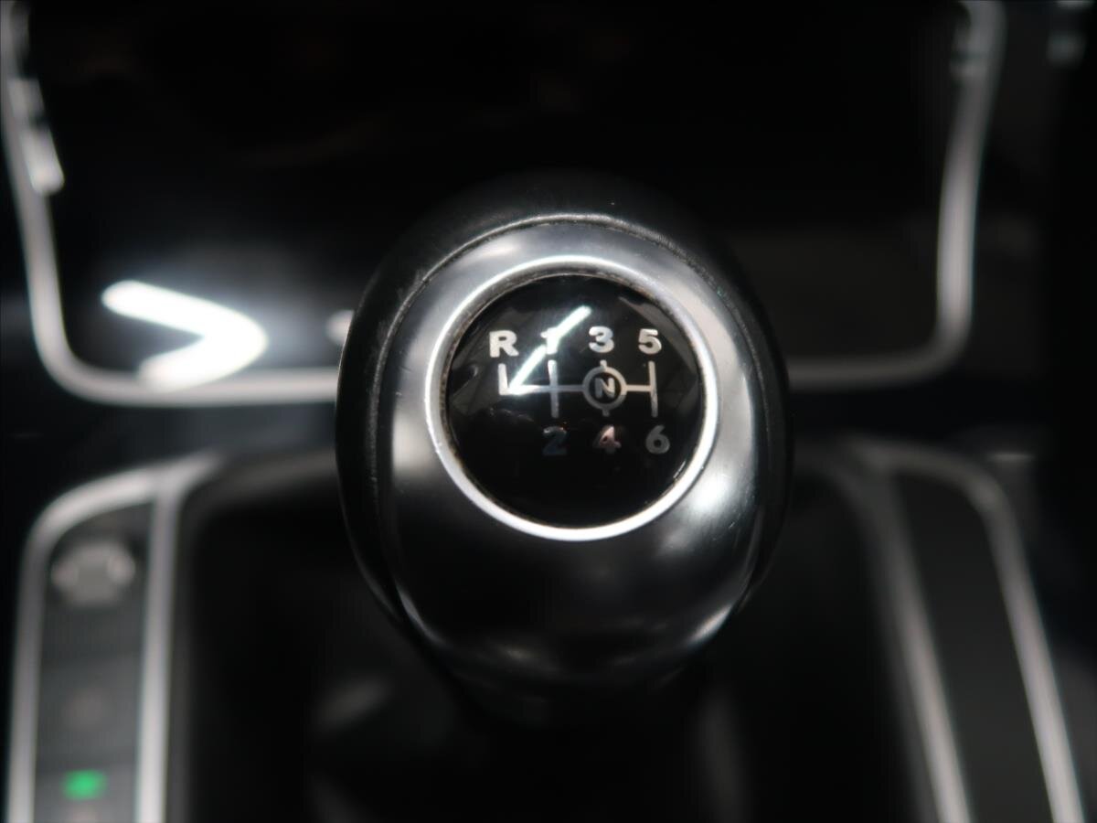 Mercedes-Benz Třídy C Sedan / Limuzína 2,1 l 125 kw