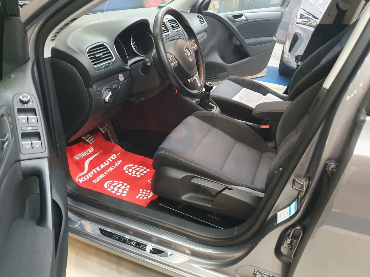 Volkswagen Golf Hatchback 1,2 l 63 kw