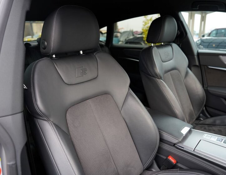 Audi A7 Sedan / Limuzína 3,0 l 210 kw