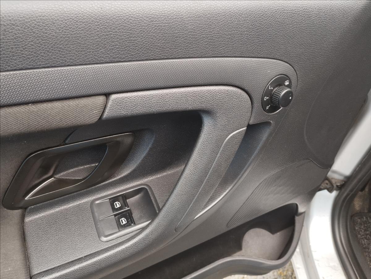 Škoda Roomster MPV 1,2 l 77 kw