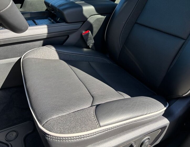 Dodge RAM Pick-up 3,0 l 403 kw