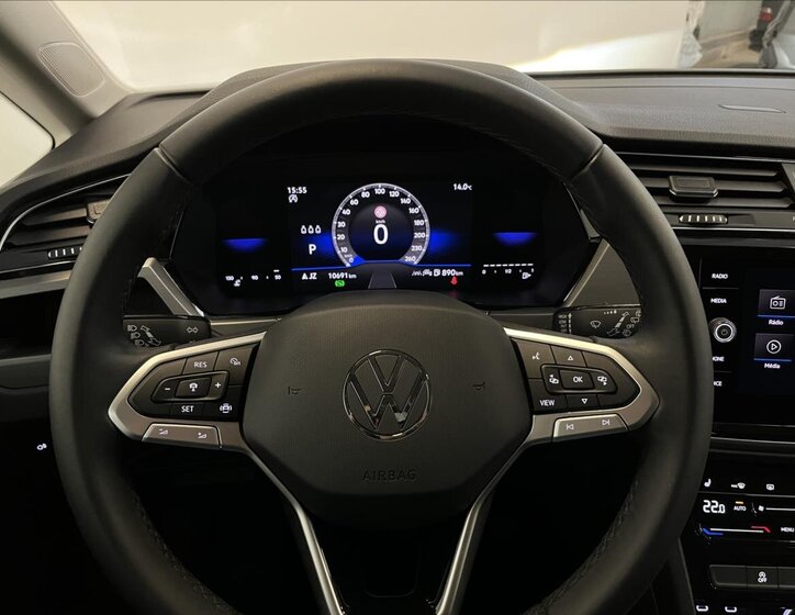 Volkswagen Touran 13