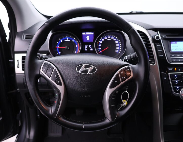 Hyundai i30 Kombi 1,6 l 81 kw