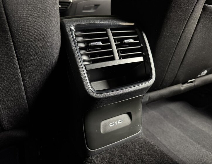 Škoda Octavia Sedan / Limuzína 2,0 l 180 kw