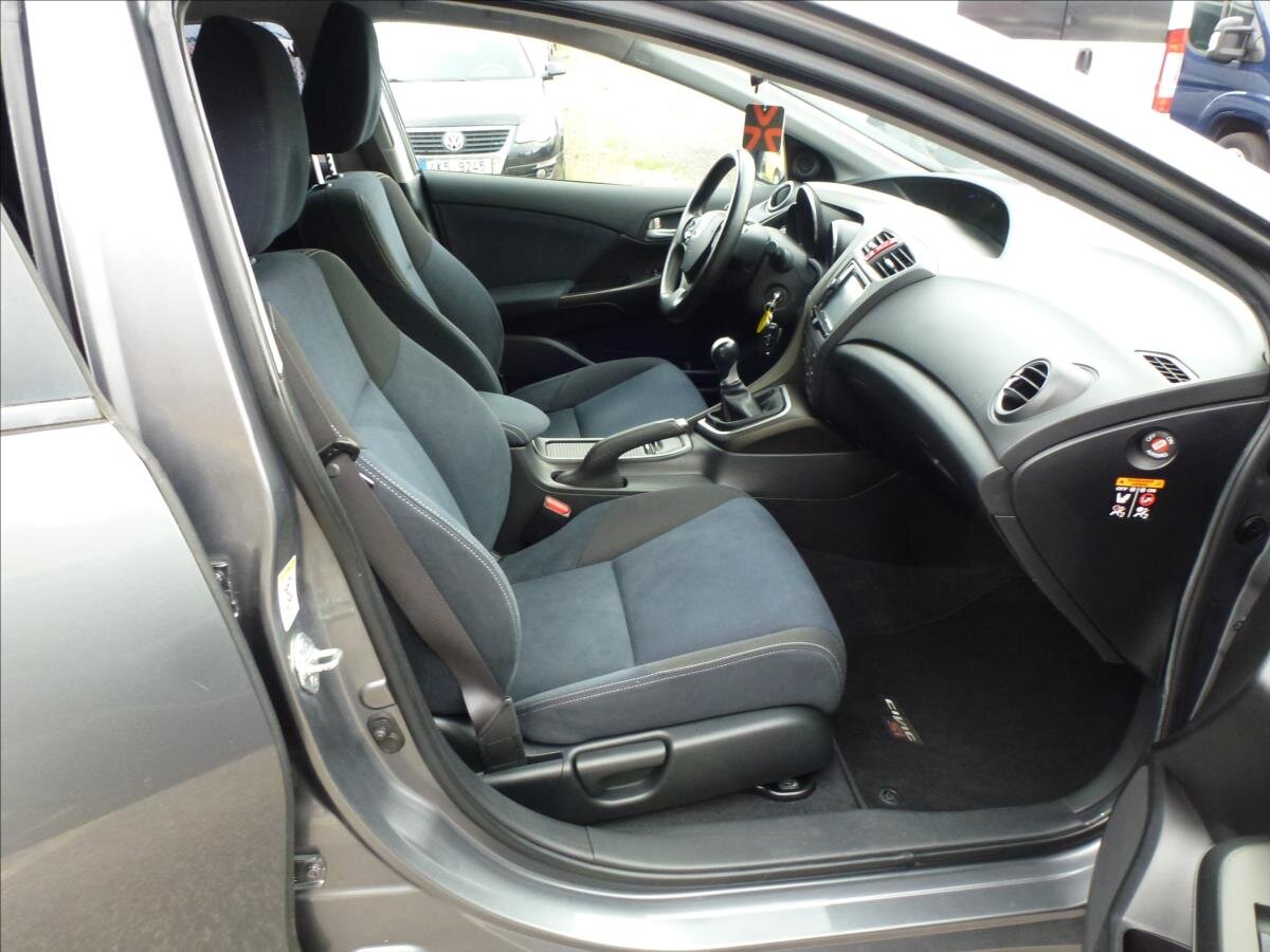 Honda Civic Hatchback 1,8 l 104 kw