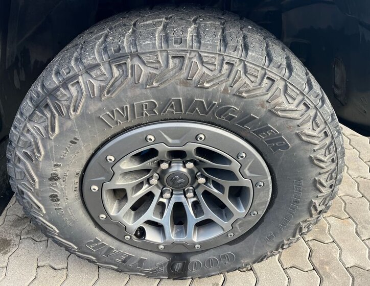 Dodge RAM 1500 Pick-up 6,2 l 523 kw