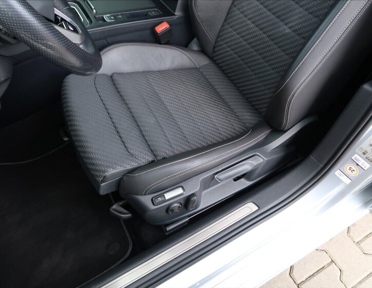 Volkswagen Passat Kombi 2,0 l 147 kw