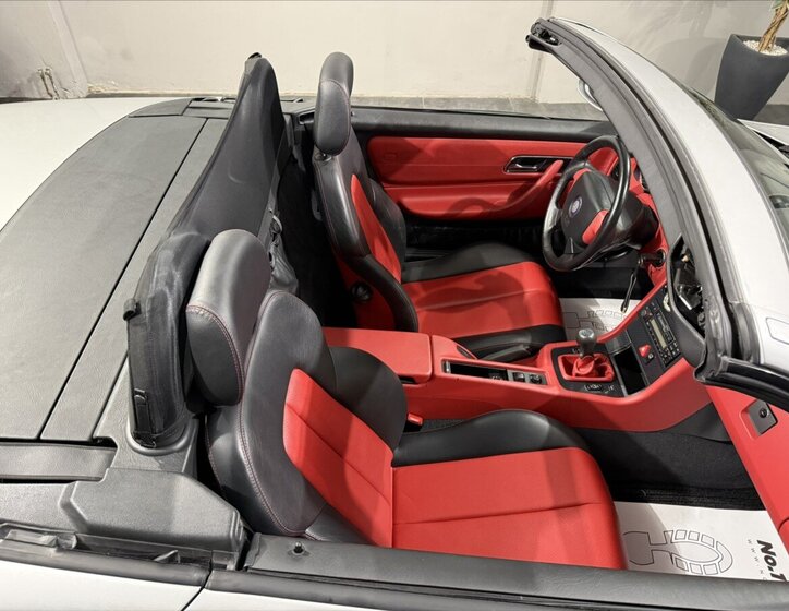 Mercedes-Benz SLK 17