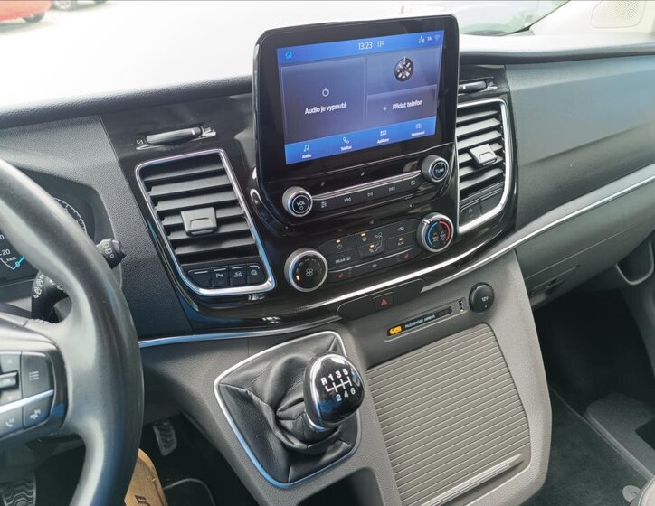 Ford Tourneo Custom MPV 2,0 l 110 kw