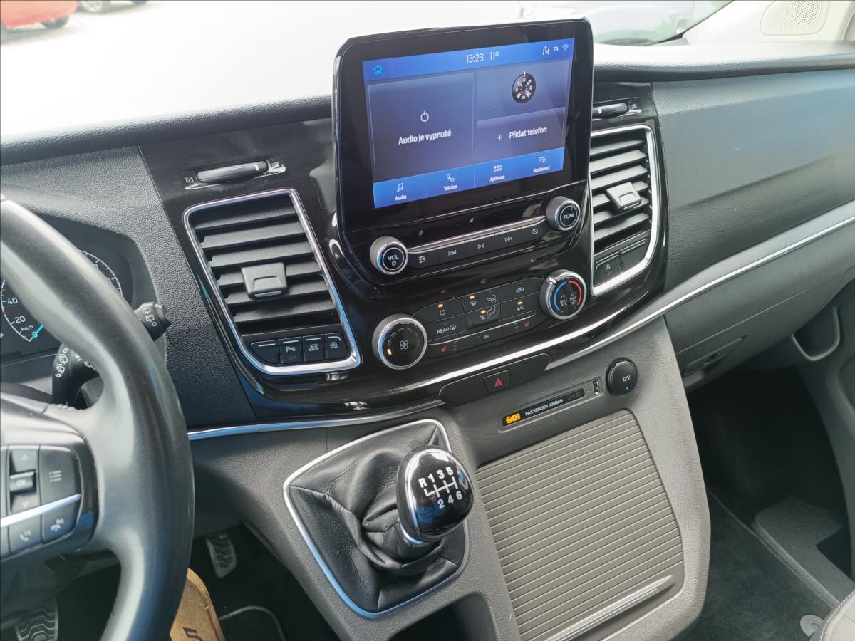 Ford Tourneo Custom MPV 2,0 l 110 kw