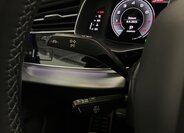 Audi Q8 19