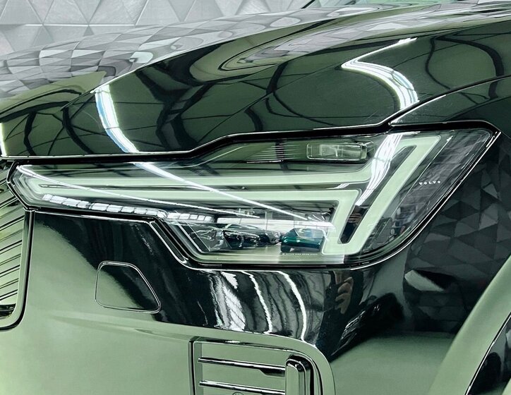 Volvo XC90 SUV 2,0 l 335 kw