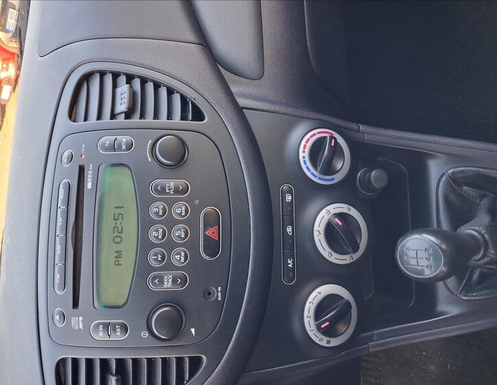 Hyundai i10 Hatchback 1,1 l 48 kw