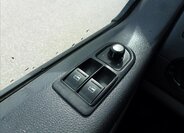 Volkswagen Transporter Kombi 2,0 l 62 kw