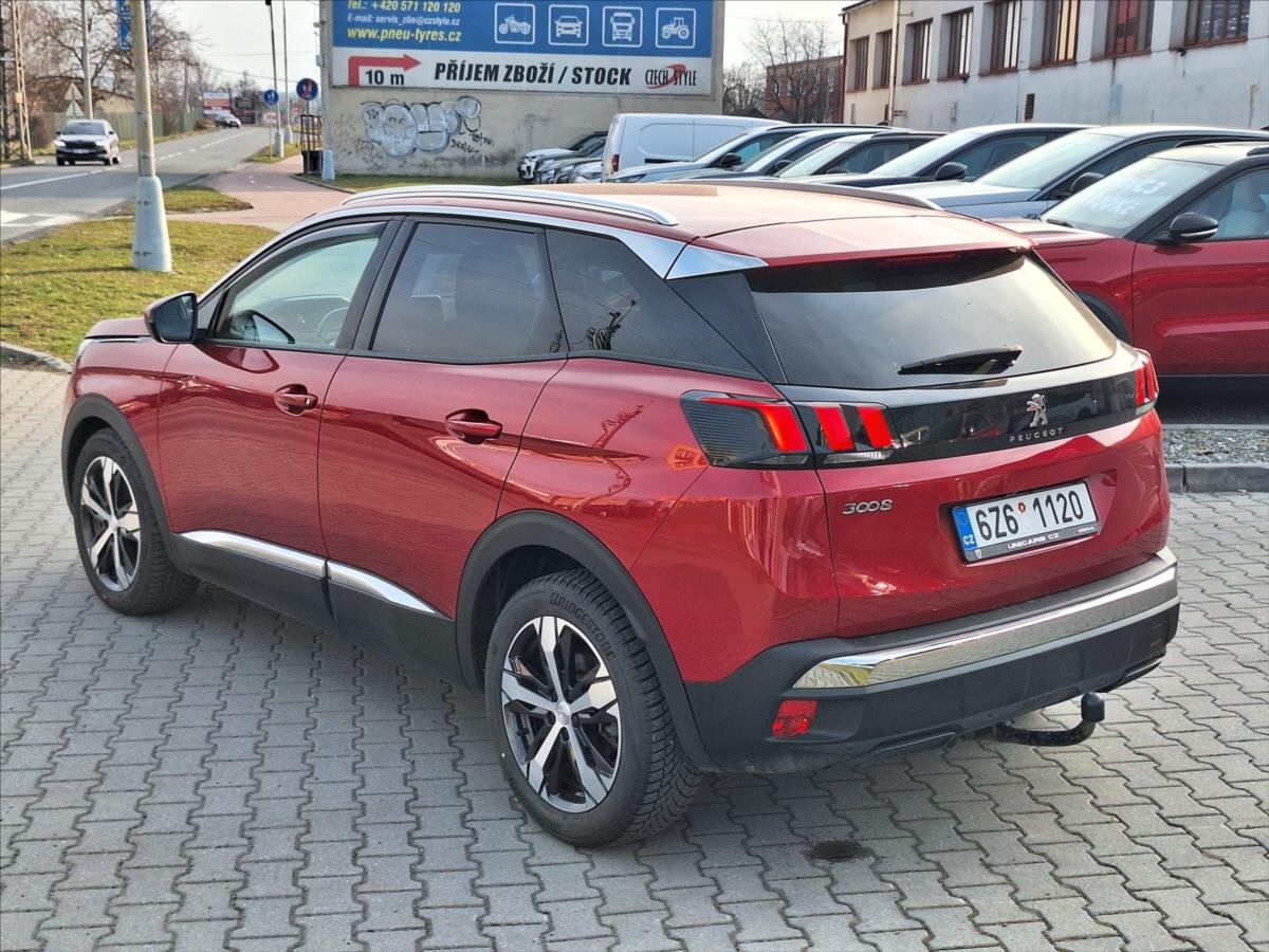 Peugeot 3008 SUV / Terénní 1,5 l 96 kw