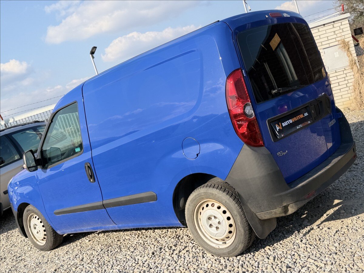 Fiat Dobló cargo Pick-up 1,2 l 66 kw