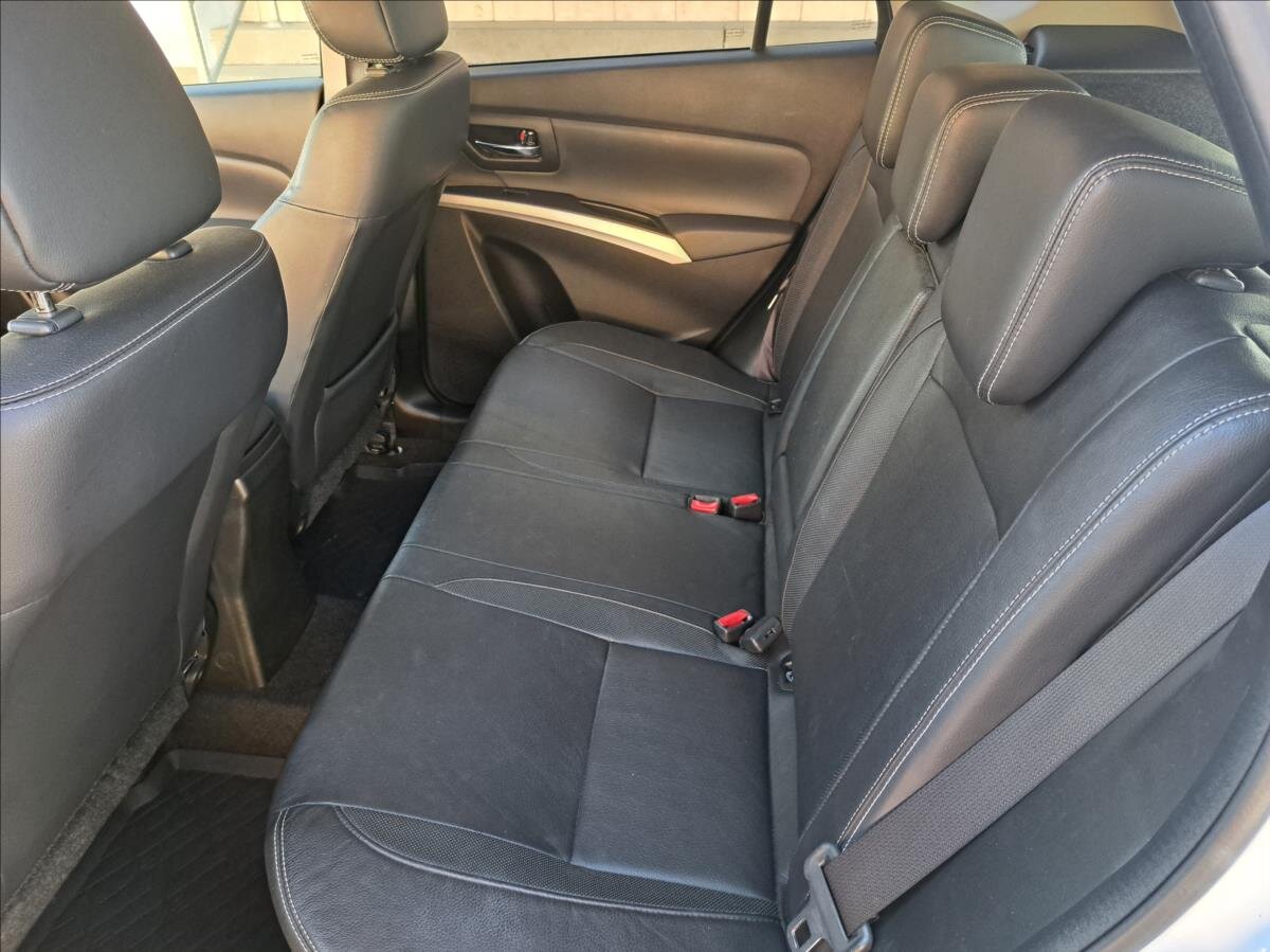 Suzuki SX4 S-Cross Hatchback 1,6 l 88 kw