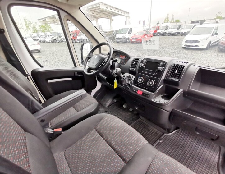 Peugeot Boxer 8