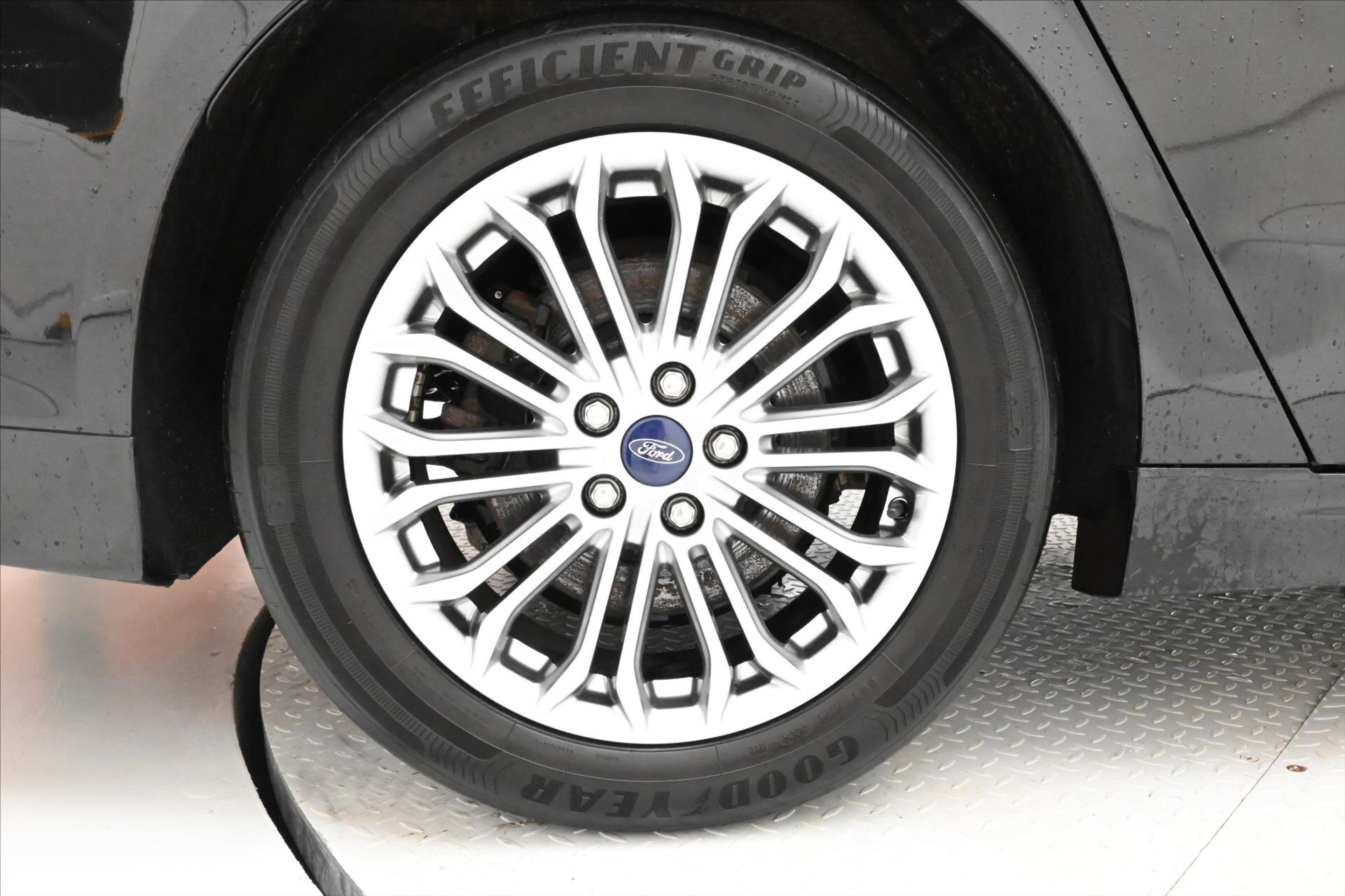 Ford Mondeo Kombi 2,0 l 140 kw