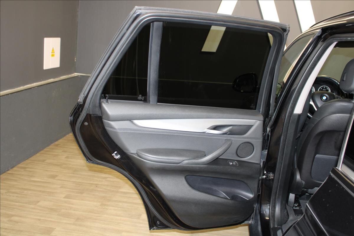 BMW X5 SUV / Terénní 3,0 l 190 kw