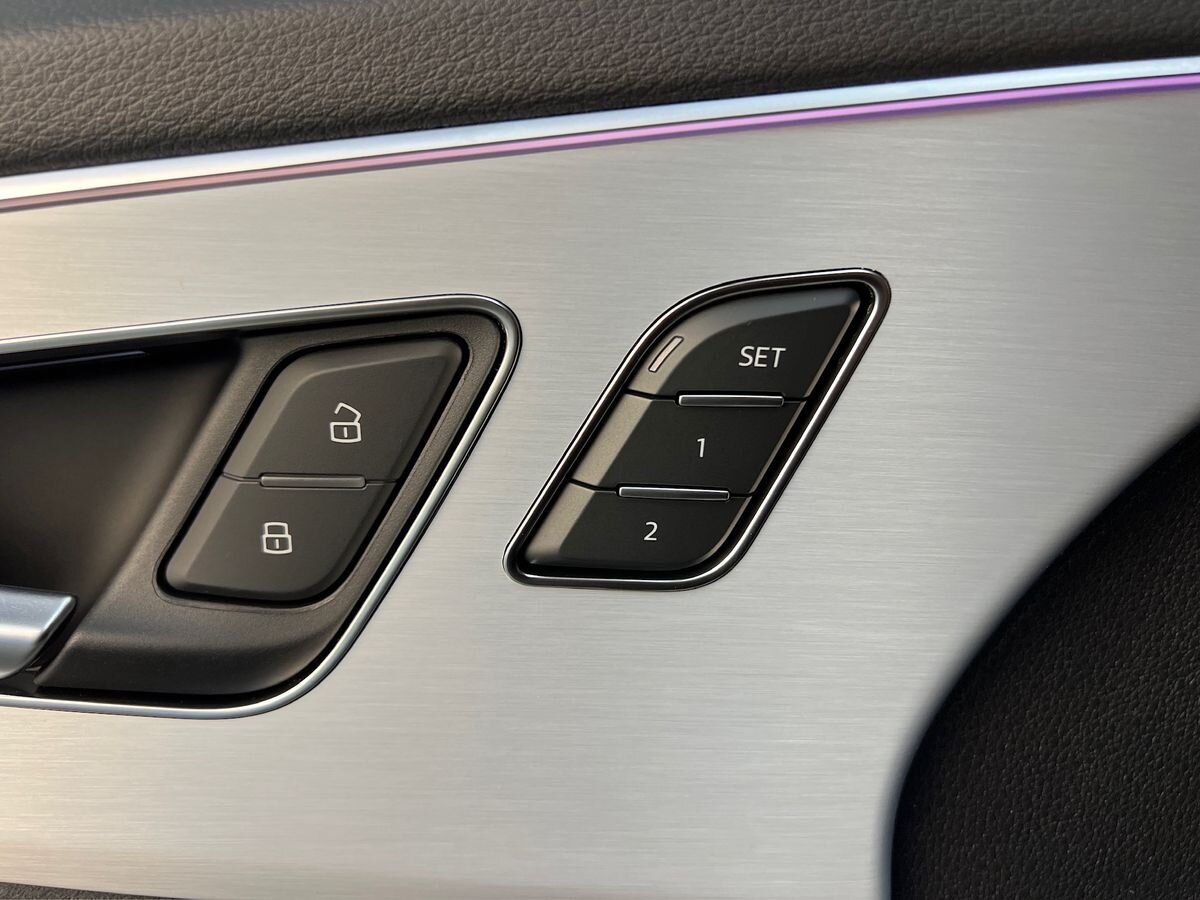 Audi Q8 SUV / Terénní 3,0 l 210 kw