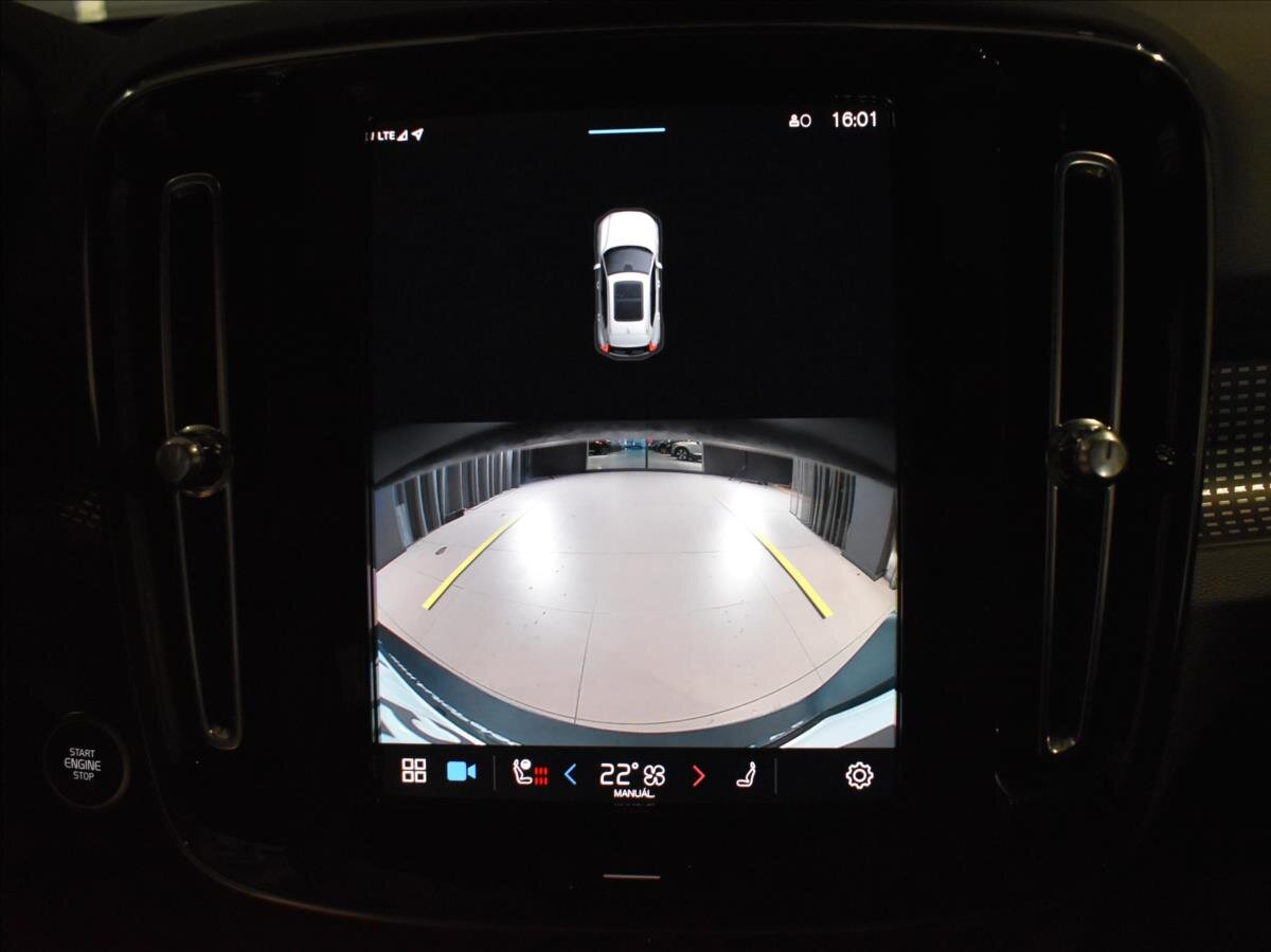 Volvo XC40 SUV 2,0 l 145 kw