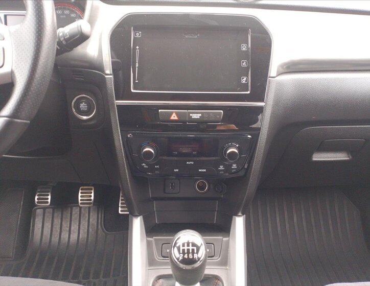 Suzuki Vitara SUV 1,4 l 103 kw